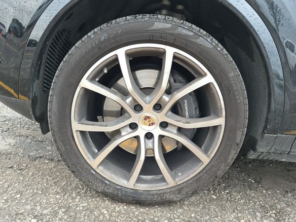 2023 Porsche Cayenne AWD
