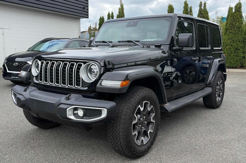 2025 Jeep Wrangler SAHARA