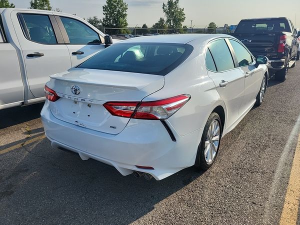 2020 Toyota Camry Auto Se