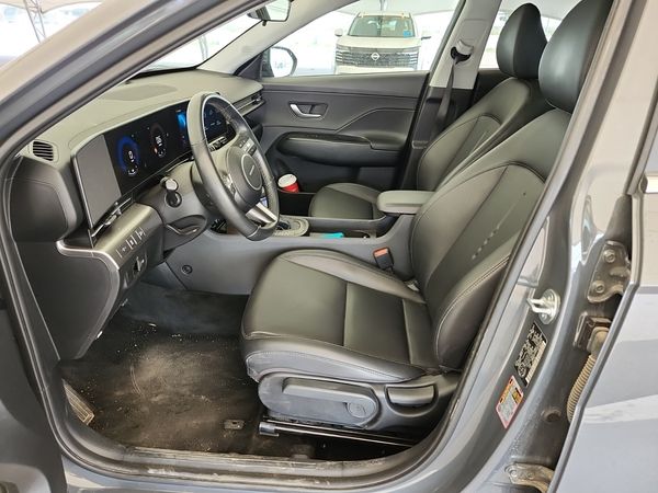 2025 Hyundai KONA PREFERRED SEL Convenience