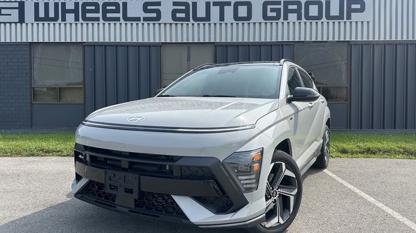 2024 Hyundai KONA PREFERRED SE