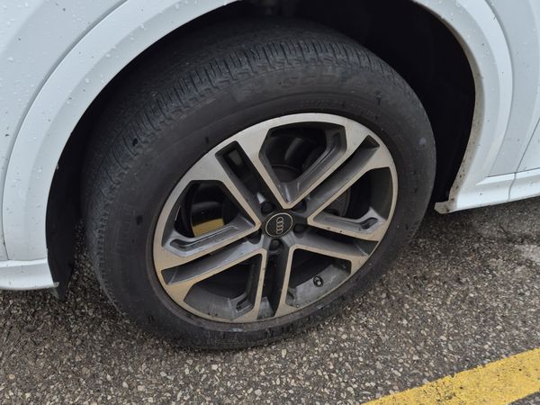 2025 Audi Q5 PROGRESSIV quattro Premium Plus