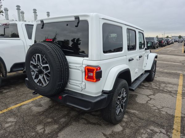 2025 Jeep Wrangler SAHARA