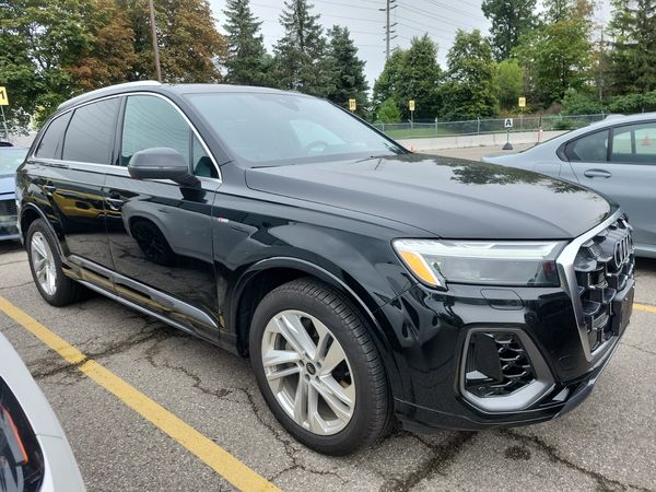 2026 Audi Q7 55 TFSI QUATTRO quattro Premium