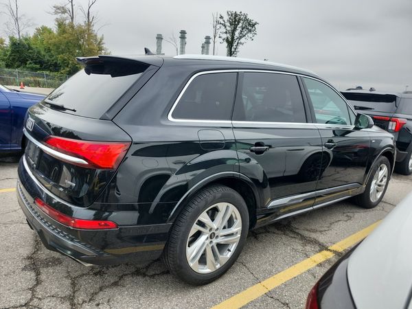 2026 Audi Q7 55 TFSI QUATTRO quattro Premium