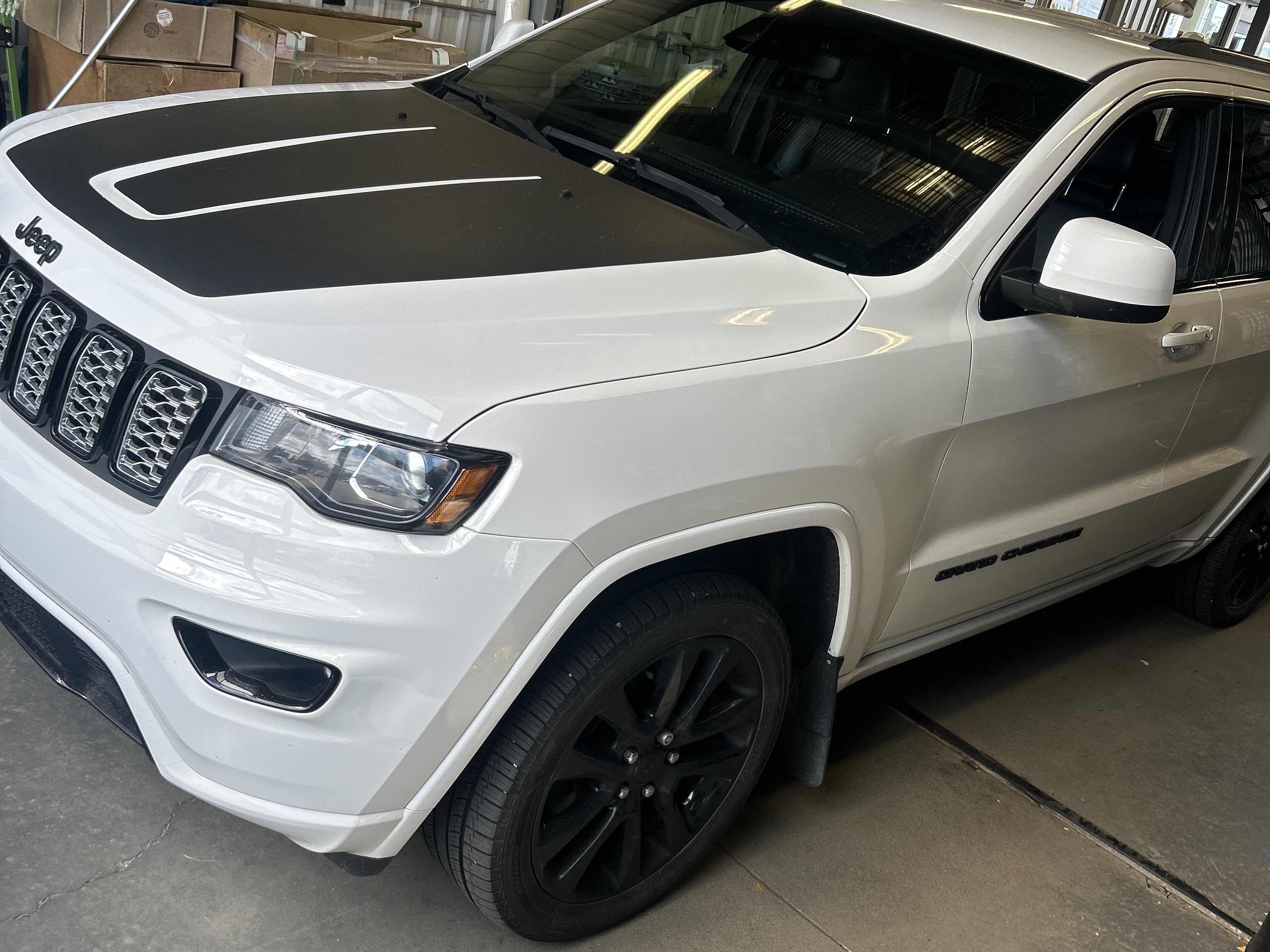 2021 Jeep Grand Cherokee Altitude Laredo