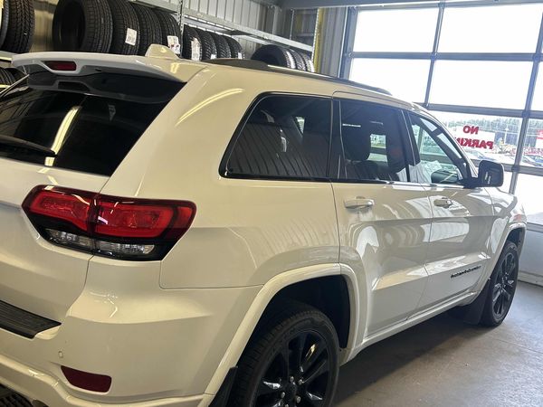 2021 Jeep Grand Cherokee Altitude Laredo