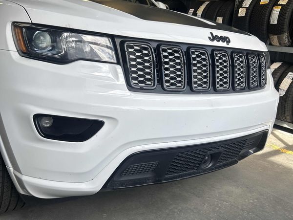 2021 Jeep Grand Cherokee Altitude Laredo