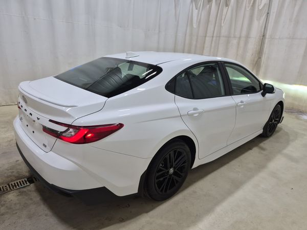 2026 Toyota Camry SE UPGRADE