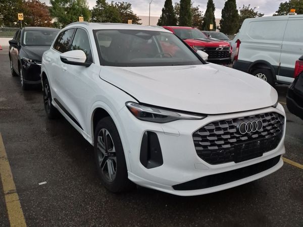 2025 Audi Q5 quattro Premium
