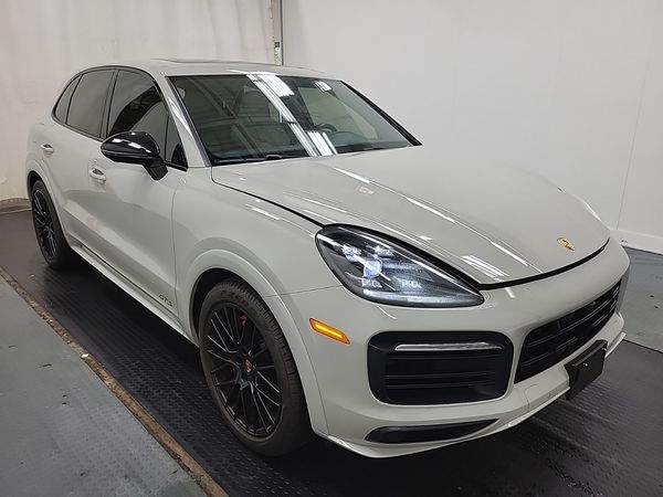 2021 Porsche Cayenne GTS