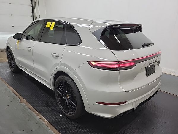 2021 Porsche Cayenne GTS