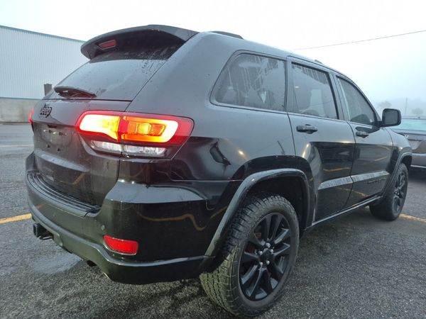 2019 Jeep Grand Cherokee ALTITUDE Laredo