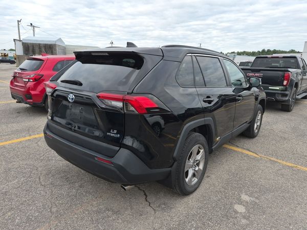 2023 Toyota Rav4 HYBRID LE XLE Premium