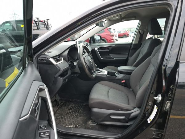 2023 Toyota Rav4 HYBRID LE XLE Premium