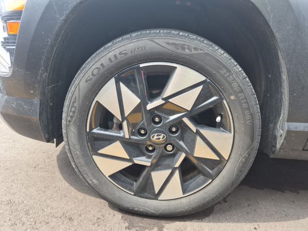 2024 Hyundai KONA PREFERRED SEL