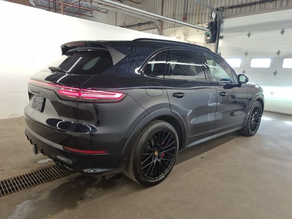 2021 Porsche Cayenne GTS