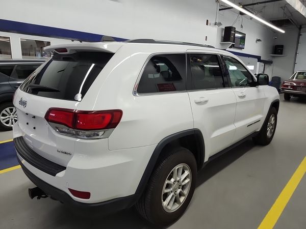 2020 Jeep Grand Cherokee 4x4 Laredo