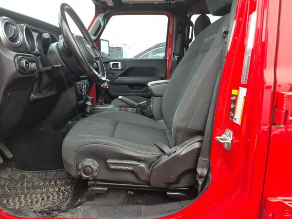 2021 Jeep Wrangler UNLIMITED SAHARA