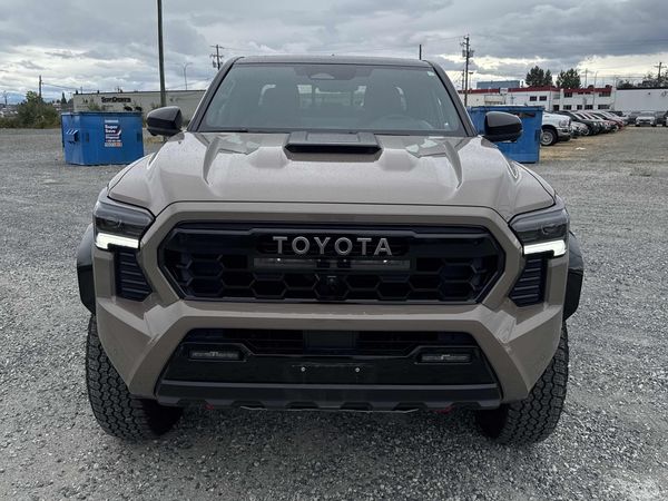 2025 Toyota Tacoma 4x4 Double Cab Auto SB Hybrid
