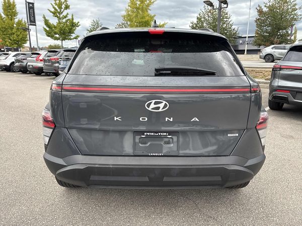 2024 Hyundai KONA PREFERRED SE