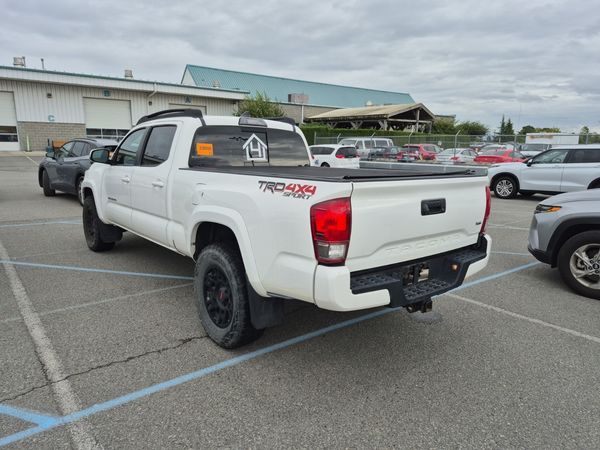 2017 Toyota Tacoma SR5 CREW CAB LONG BED