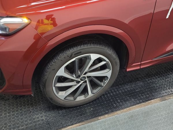 2025 Audi Q5 2.0 Tfsi Quattro 2.0 Tfsi Progressiv Quattro