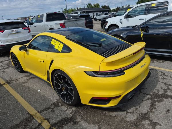 2022 Porsche 911 TURBO S Turbo / Turbo S