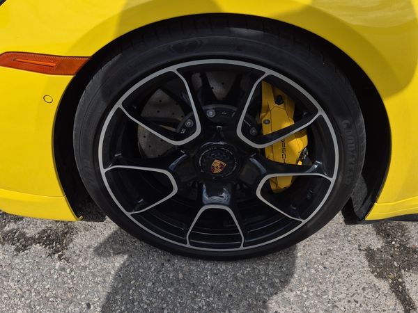 2022 Porsche 911 TURBO S Turbo / Turbo S