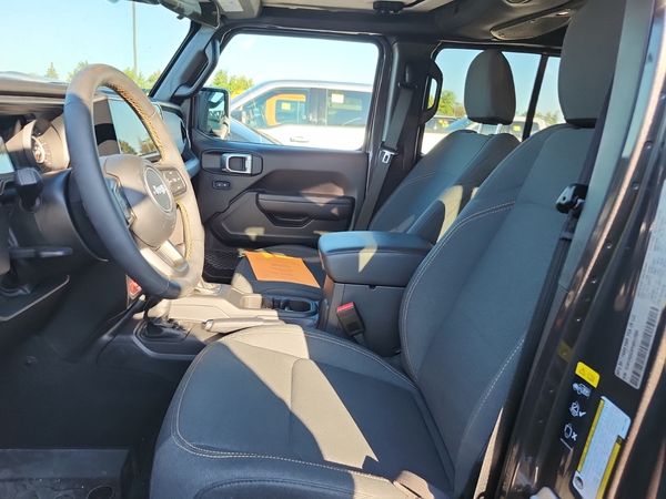 2024 Jeep Wrangler WILLYS Sport