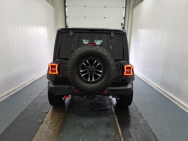 2025 Jeep Wrangler RUBICON X
