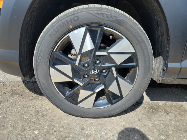 2025 Hyundai KONA PREFERRED SEL Convenience