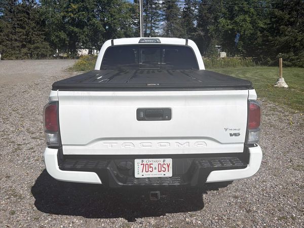 2021 Toyota Tacoma 4x4 Double Cab Auto SR5