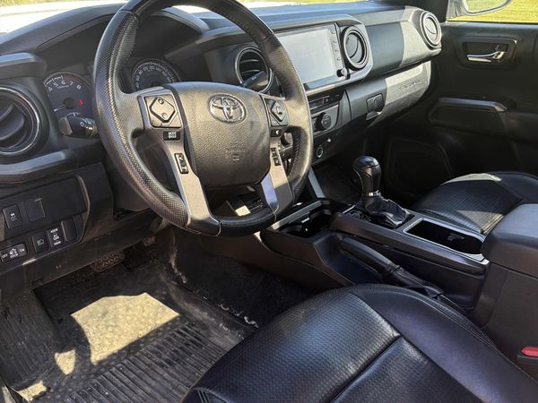 2021 Toyota Tacoma 4x4 Double Cab Auto SR5