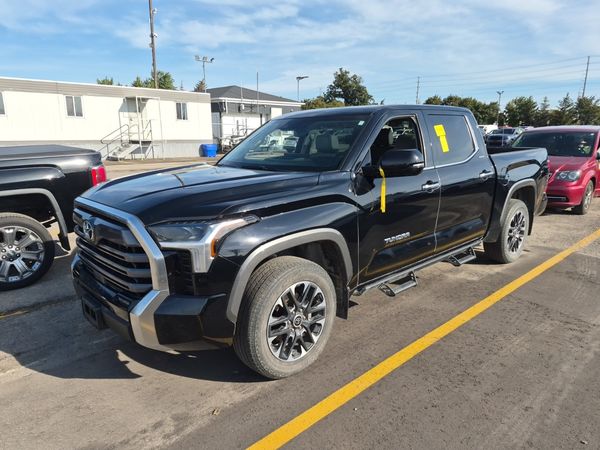 2022 Toyota Tundra LIMITED CREW CAB SHORT BED