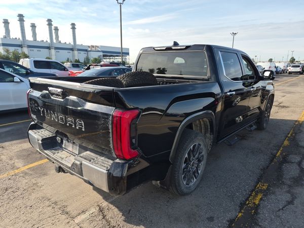 2022 Toyota Tundra LIMITED CREW CAB SHORT BED