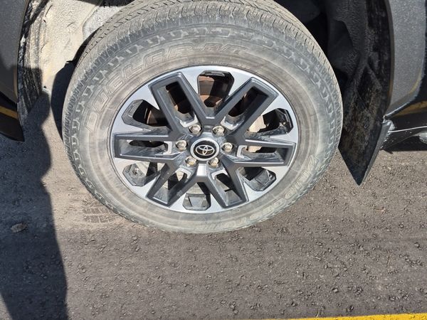 2022 Toyota Tundra LIMITED CREW CAB SHORT BED