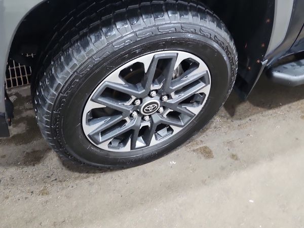 2023 Toyota Tundra LIMITED HYBRID CREW CAB SHORT BED