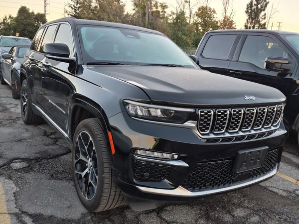 2025 Jeep Grand Cherokee SUMMIT RESERVE