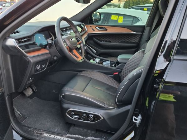 2025 Jeep Grand Cherokee SUMMIT RESERVE