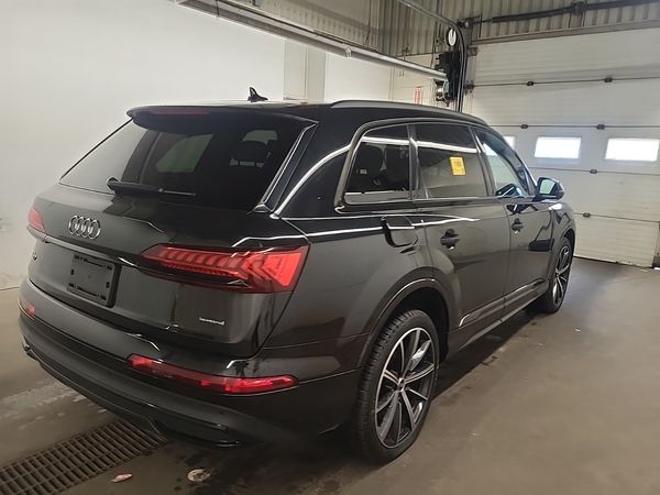 2022 Audi Q7 PROGRESSIV quattro Premium Plus