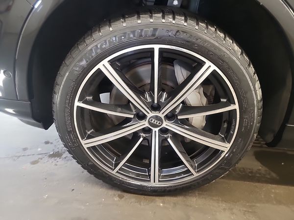 2022 Audi Q7 PROGRESSIV quattro Premium Plus