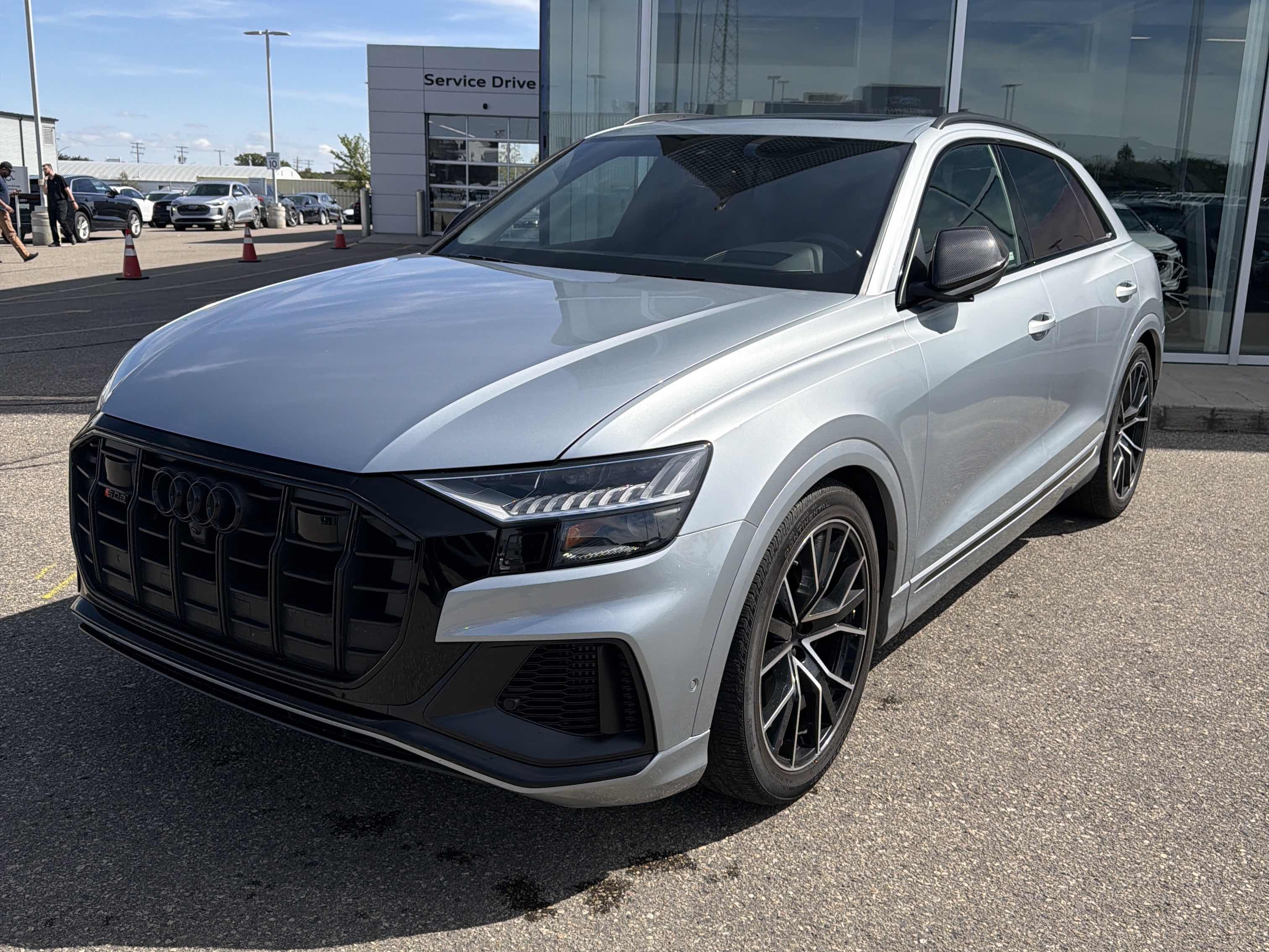 2023 Audi SQ8 quattro Premium Plus