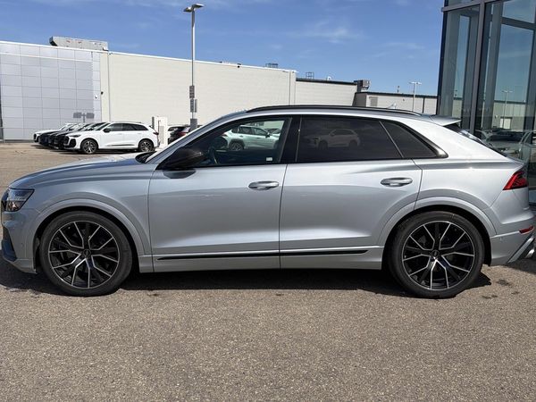 2023 Audi SQ8 quattro Premium Plus