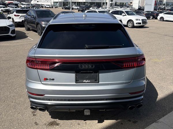 2023 Audi SQ8 quattro Premium Plus