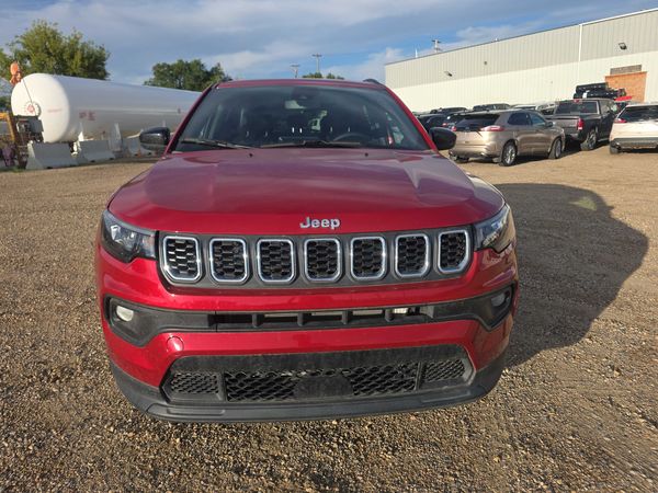 2026 Jeep COMPASS NORTH Latitude/North