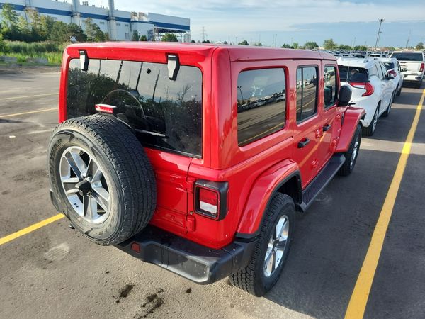 2022 Jeep Wrangler UNLIMITED SAHARA