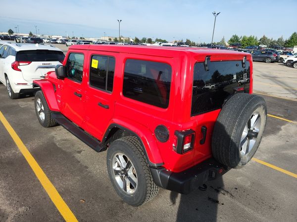 2022 Jeep Wrangler UNLIMITED SAHARA