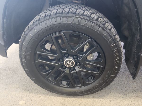 2024 Toyota Tundra LIMITED CREW CAB STD BED Others