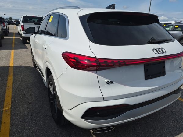 2025 Audi Q5 PROGRESSIV quattro Premium Plus